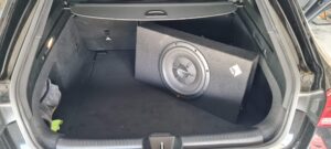 Mercedes CLA Subwoofer Rockford Fosgate Slim