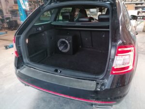 Skoda Octavia Soundsystem Subwoofer Sinuslive