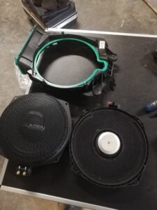 BMW Soundsystem G30 Gladen Subwoofer