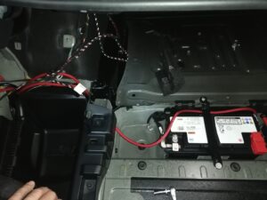 BMW Soundsystem G30 Gladen Verstärker