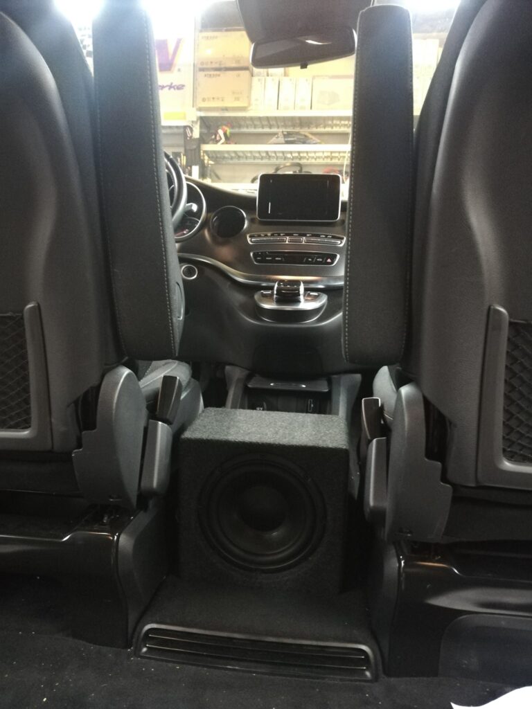 Mercedes V-Klasse Subwoofer Soundsystem