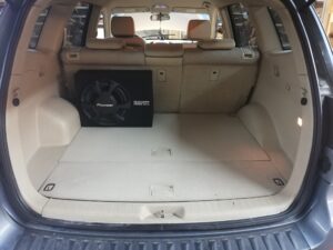 Hyundai Santa Fe Radio Soundsystem Pioneer Subwoofer