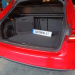 Audi A4 Subwoofer Radioupgrade Deckel offen