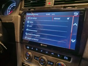 VW Golf 7 Dynavin Radio