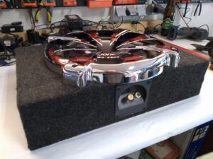 Hummer H2 Autoradio Multimedia Subwoofer