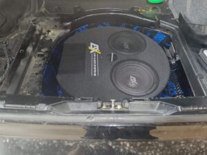 BMW E36 Soundsystem Reserverad Subwoofer