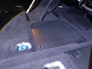 BMW 1er F40 Soundanlage Subwoofer Match mit Abdeckung