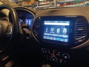 Jeep Compass Radio Displaytausch